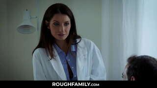 Silvia Sage Examine son Fils d&#039;une Bite en Érection