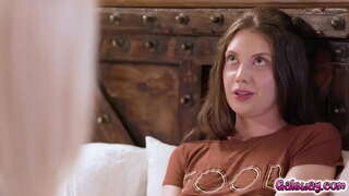 Rusiah Cinta Antara Dua Panas Lesbi