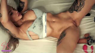 Секси Руски Девојка Сквиртует на веб-камеру