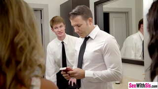 Seksi gay Miss Фэрис i Whitney Wright uživali tvrd seks u troje, nakon što отсосали član Seksi gay Miss Фэрис i Whitney Wright uživali tvrd seks u troje, nakon što отсосали član