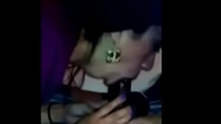 Het BESTE van BEIDE WERELDEN! Latina en de Aziatische slet heeft een wild sexy trio met een BBC