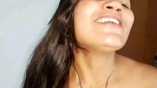 Ester tigresa senta com cuzinho sem cacete e rebola gostoso Ester tigresa senta com cuzinho sem cacete e rebola gostoso